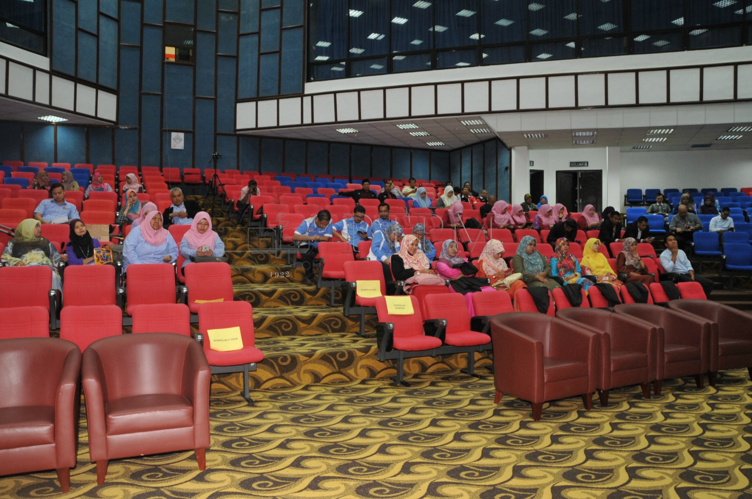 PRO 14 126 KIKPRO 2572